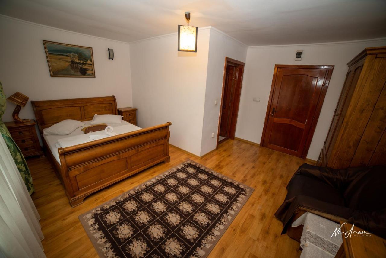 Casa Binu Arieşeni Exterior foto