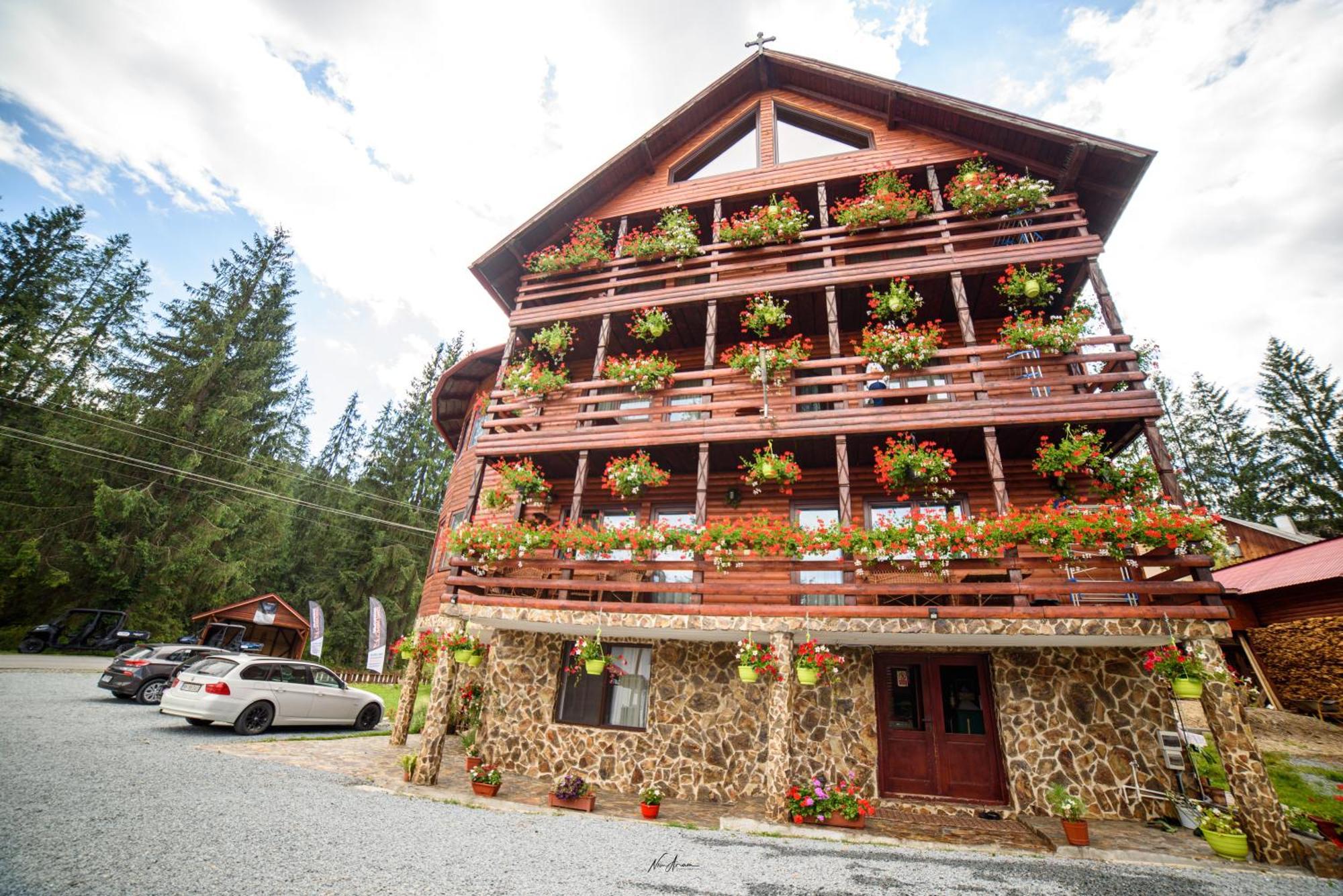 Casa Binu Arieşeni Exterior foto
